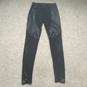 5/$25 Seductions leggings